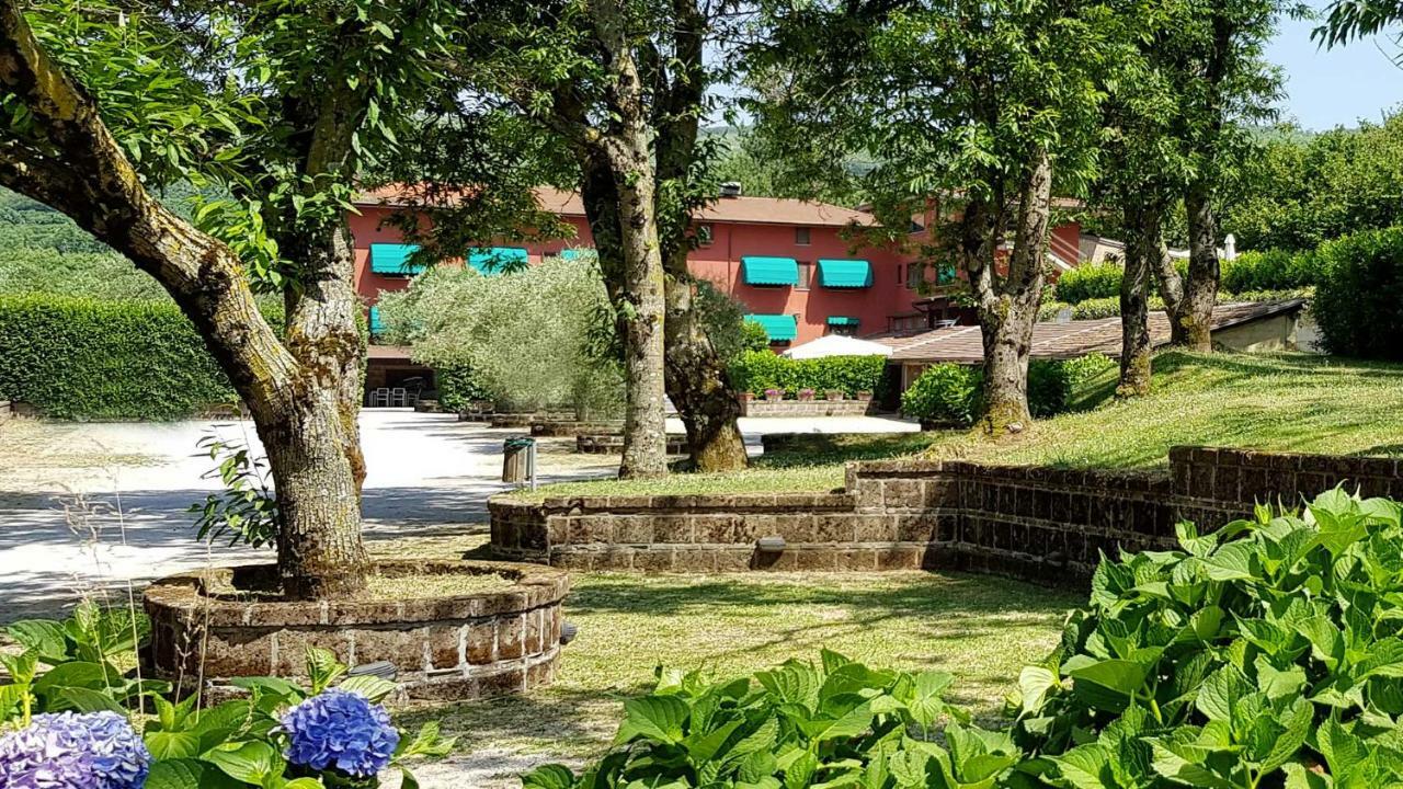 Agriturismo Ricciardelli Villa Contrada  Luaran gambar