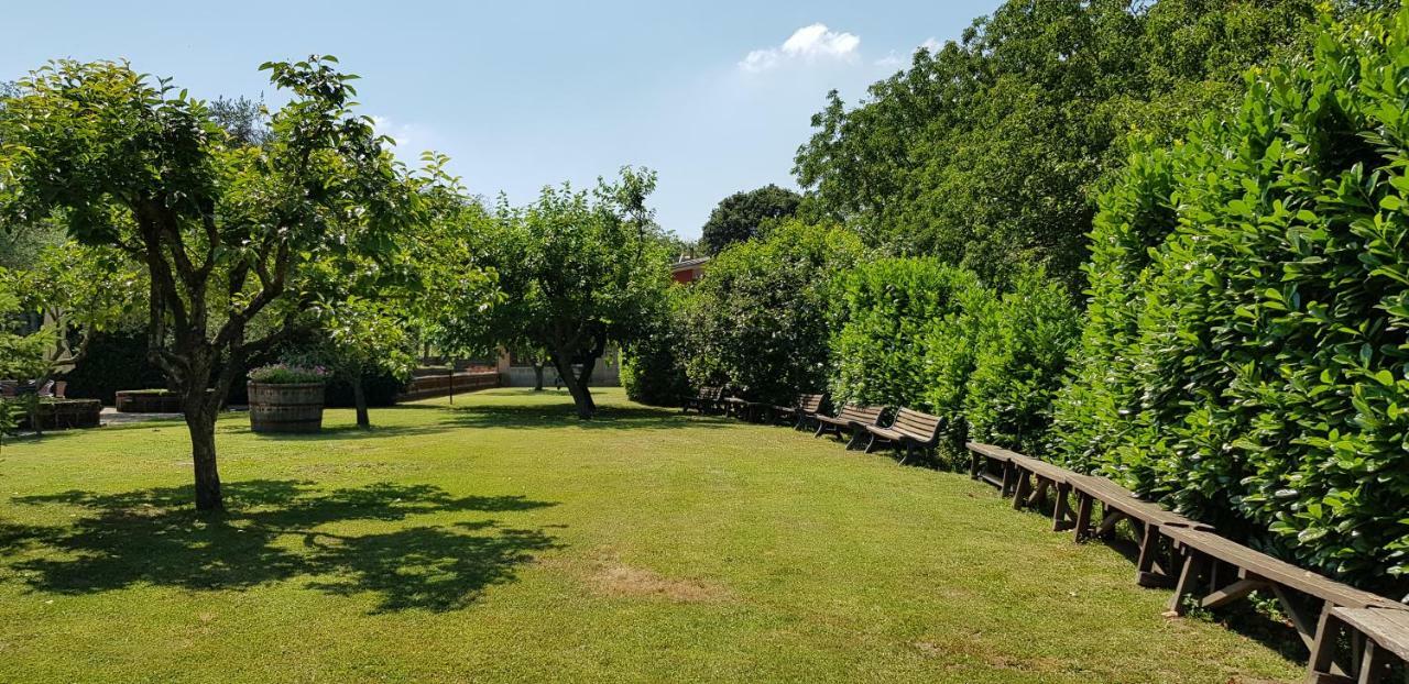 Agriturismo Ricciardelli Villa Contrada  Luaran gambar