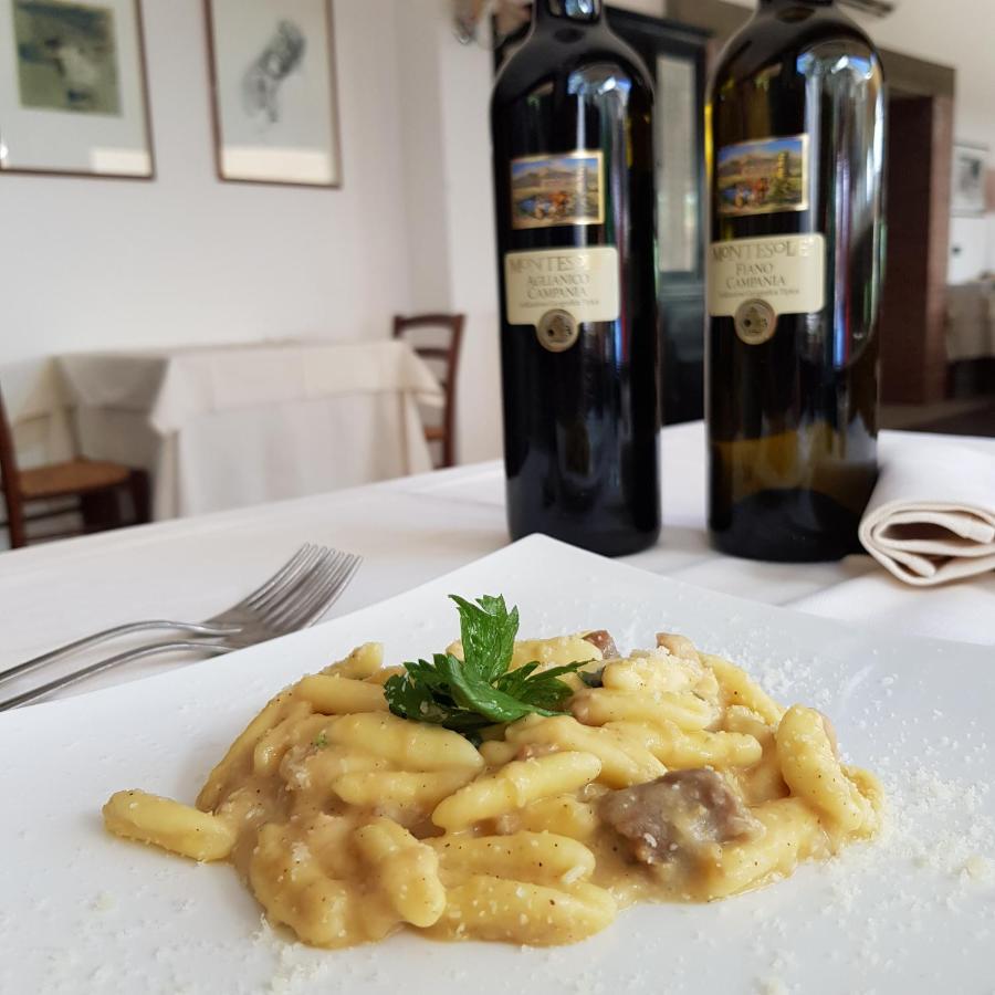 Agriturismo Ricciardelli Villa Contrada  Luaran gambar